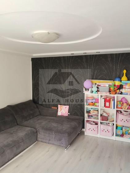 Apartament cu 3 camere decomandat, mobilat în Răcădău