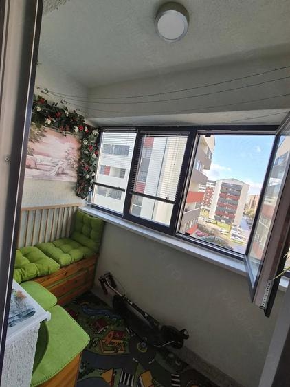 Apartament cu 2 camere semidecomandat în Chiajna