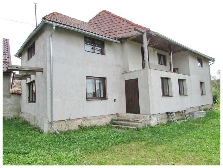 Casă individuală cu 5 camere cu Canalizare în Vlădeni
