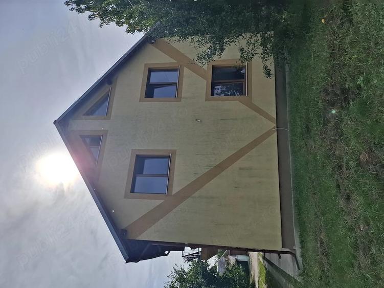 Casă cu Teren 1700 Mp în Central