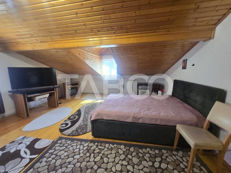 Apartament cu 2 camere semidecomandat, mobilat în Sub Arini