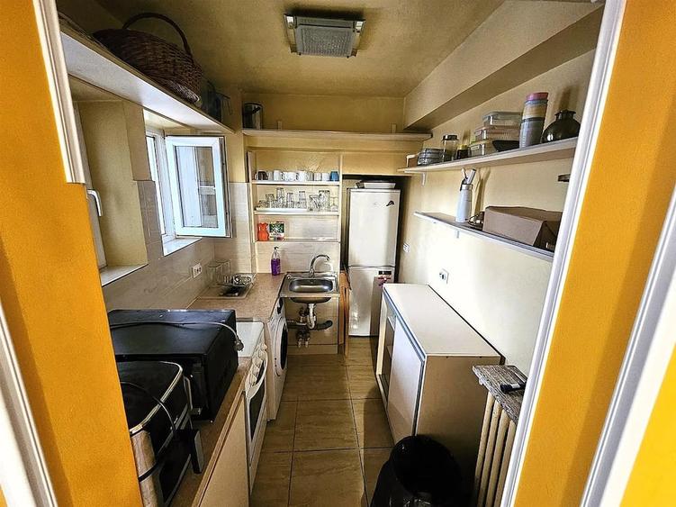 Apartament cu 2 camere semidecomandat în Universitate