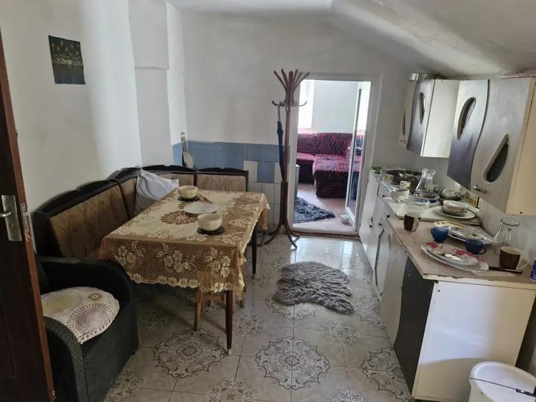 Casă cu 3 camere în Tortoman
