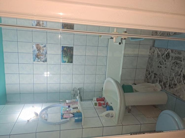 Apartament cu 4 camere decomandat în Aradului