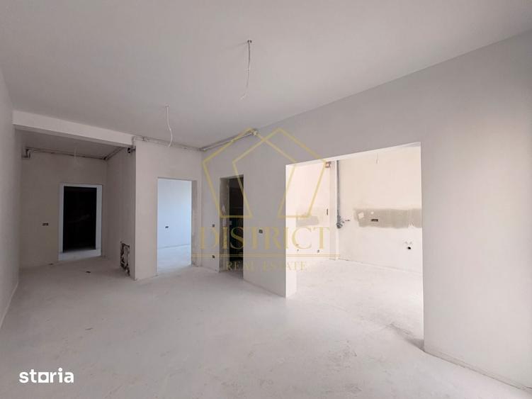 Apartament cu 3 camere în Girocului