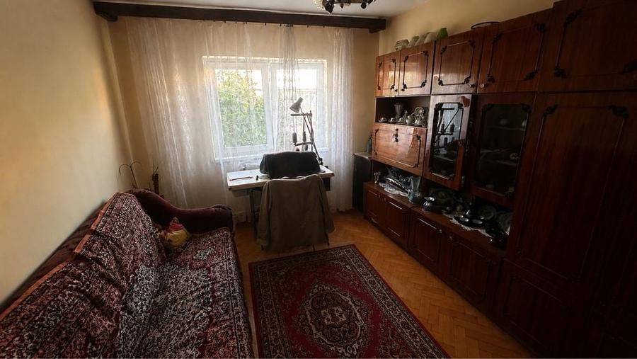 Apartament cu 4 camere în Ultracentral