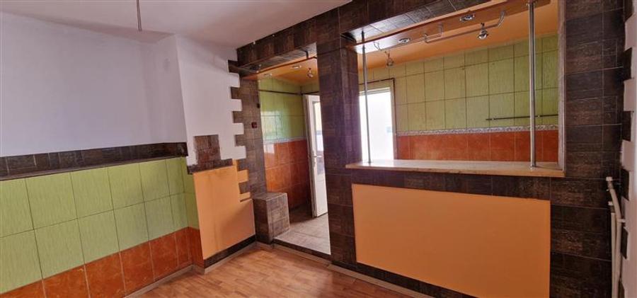 Casă individuală cu 4 camere cu Canalizare în Muncitoresc