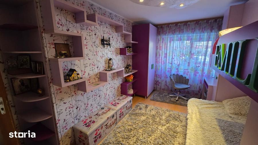 Apartament cu 3 camere în Nicolina