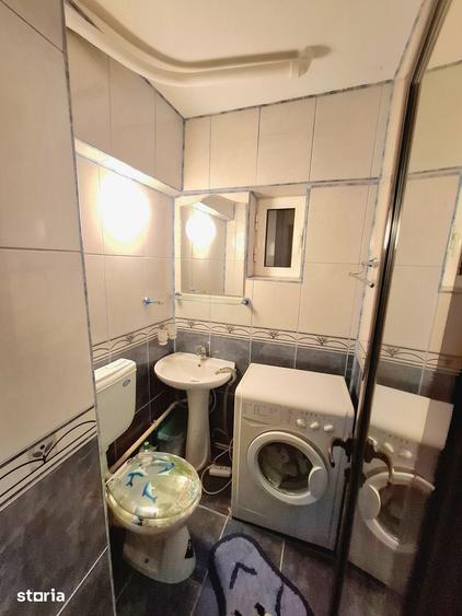 Apartament cu 4 camere decomandat, mobilat în Central