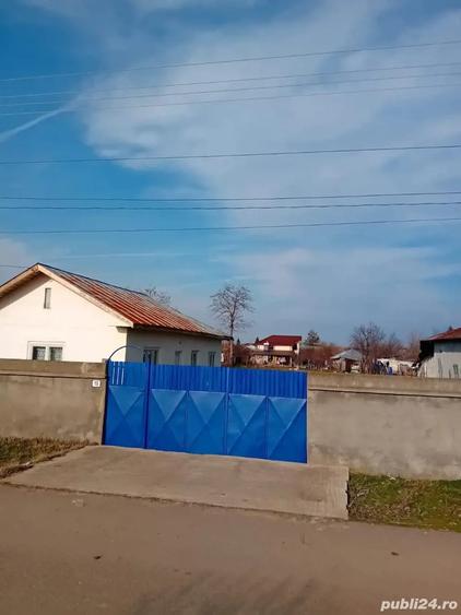 Casă cu 3 camere cu Teren 855 Mp în Central