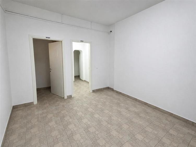 Spațiu comercial, de 63 mp, în Șelimbăr