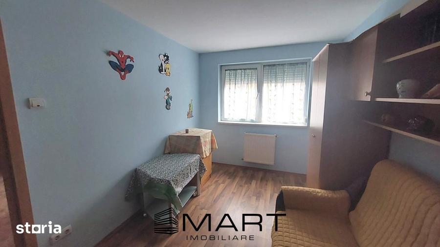 Apartament cu 3 camere, mobilat în Central