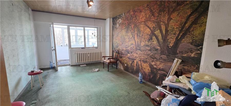 Apartament cu 3 camere decomandat în Kiseleff