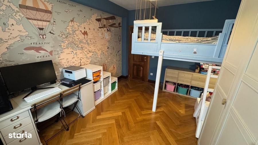 Apartament cu 3 camere în Central