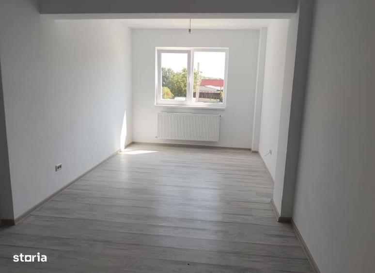 Apartament cu 3 camere în Valea Lupului