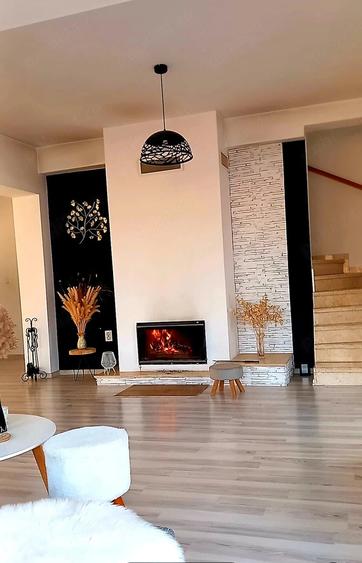 Casă cu Teren 1500 Mp în Banpotoc