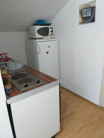Casă cu 4 camere cu Teren 400 Mp în Prelungirea Craiovei