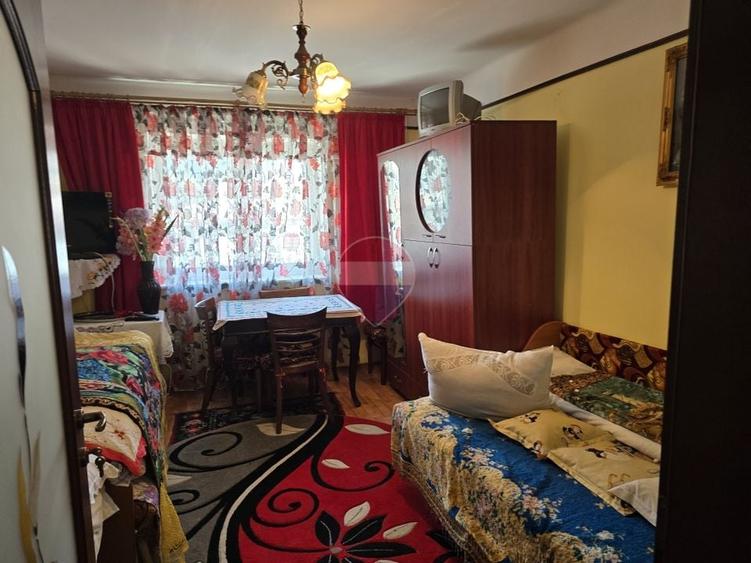 Apartament cu 2 camere semidecomandat, mobilat în Ultracentral
