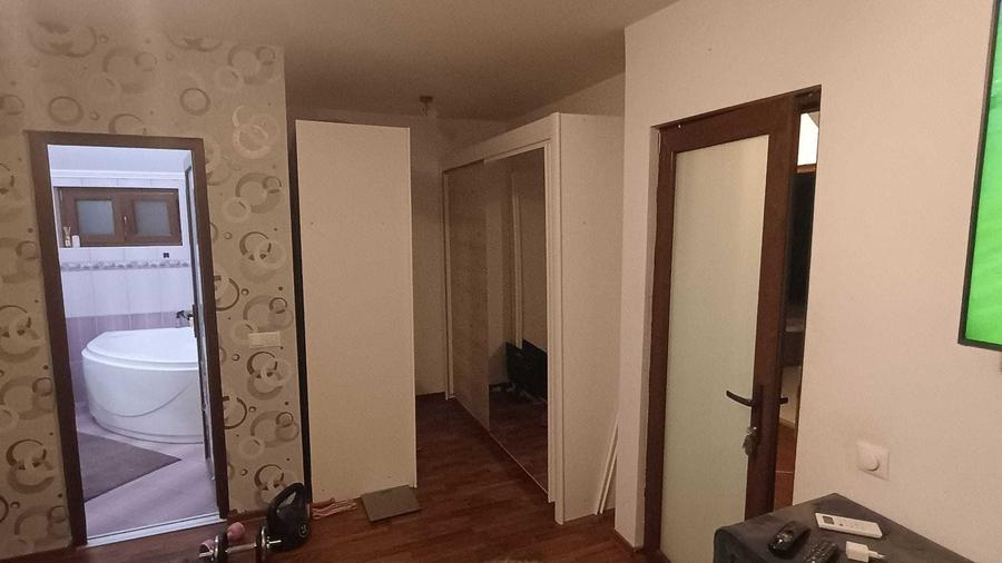 Apartament decomandat în Periș