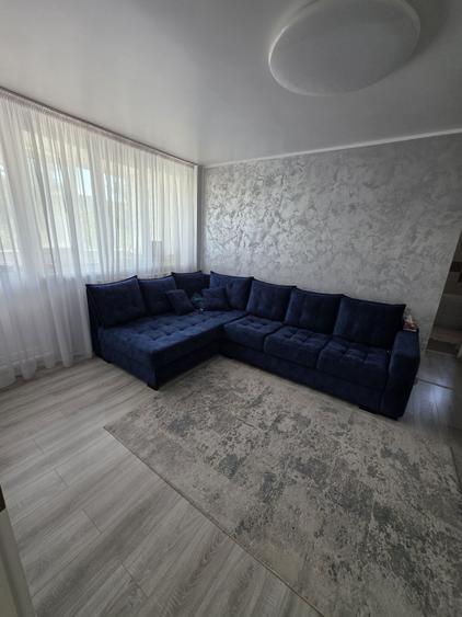 Apartament cu 3 camere semidecomandat în Sârbi