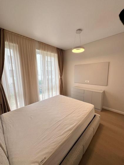 Apartament cu 3 camere decomandat, mobilat în Voluntari