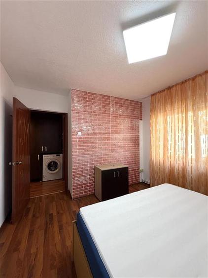 Apartament cu 2 camere decomandat în Metalurgie