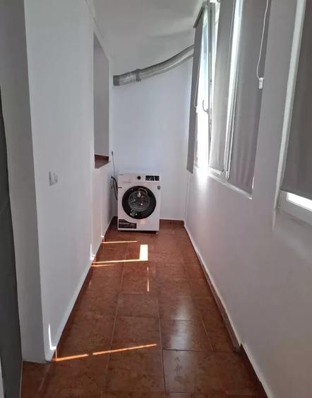 Apartament cu 2 camere semidecomandat, mobilat în Titan
