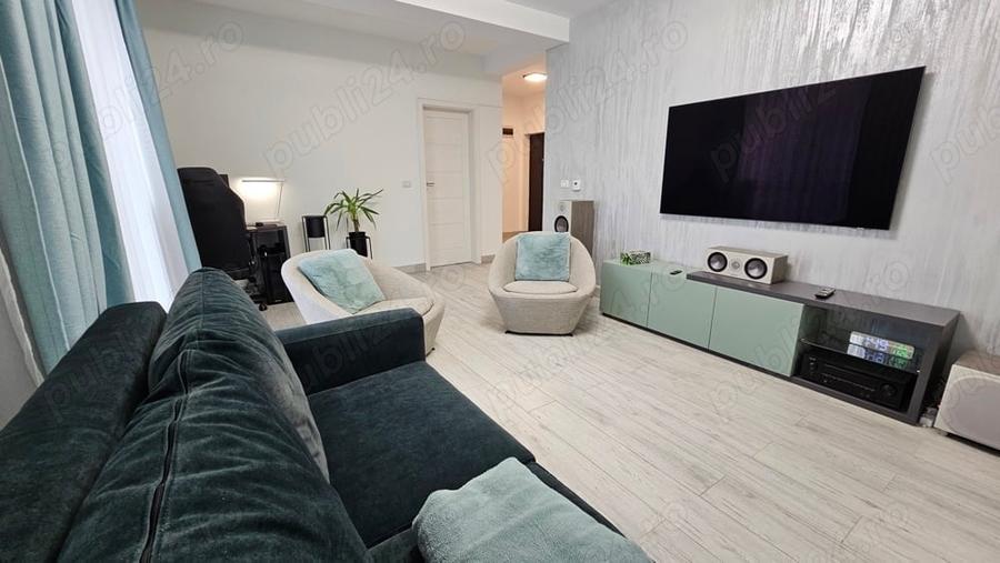 Apartament cu 3 camere decomandat în Giroc