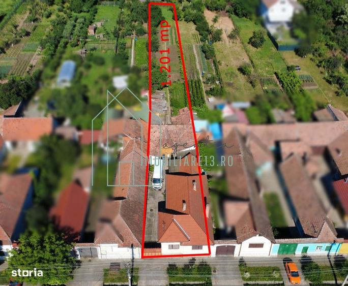 Casă cu 4 camere cu Teren 1201 Mp în Central