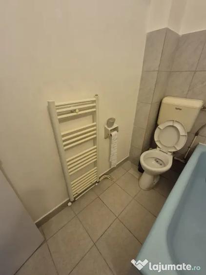 Garsonieră decomandată în Cug
