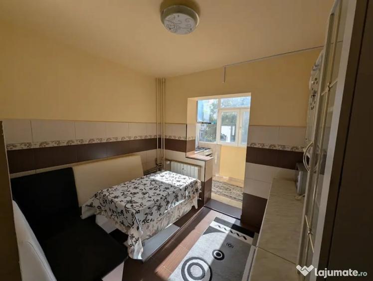 Apartament cu 2 camere decomandat în George Enescu