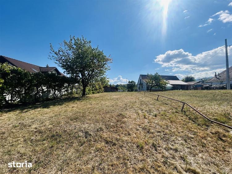 Teren de 1300 mp, în Central