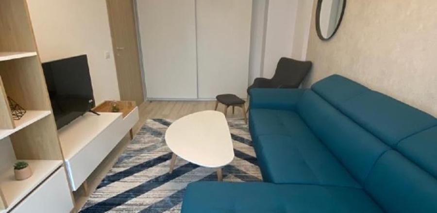 Apartament cu 2 camere decomandat, mobilat în Politehnica