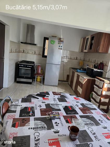 Casă cu 4 camere cu Teren 500 Mp în Central