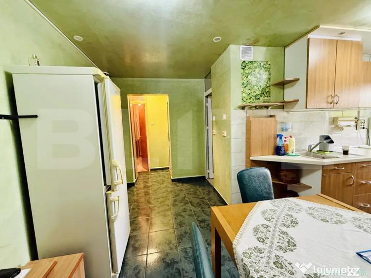 Apartament cu 2 camere decomandat în Triaj