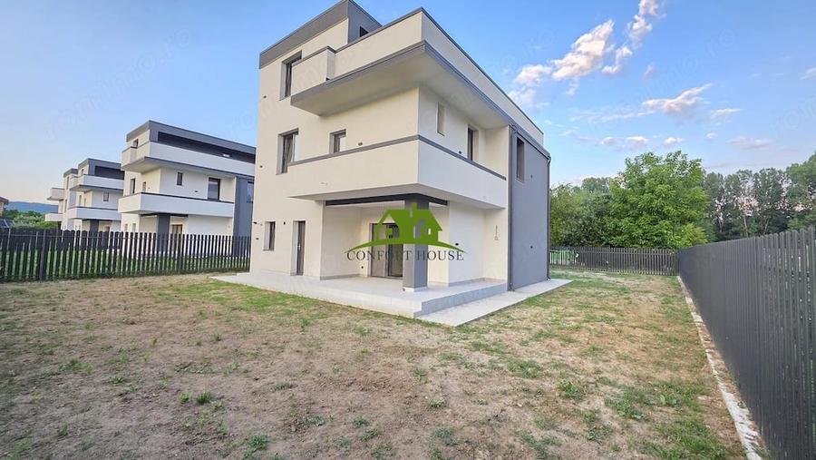Casă cu 2 camere cu Teren 400 Mp în Bujoreni