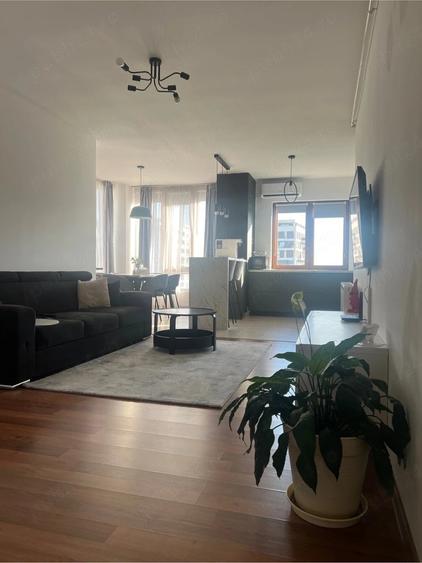 Apartament cu 2 camere decomandat în Torontalului