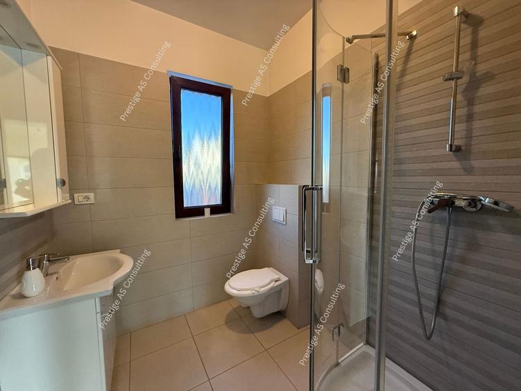 Duplex cu 4 camere cu Canalizare în Dumbrăvița