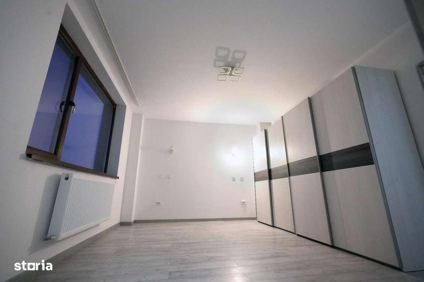 Apartament cu 3 camere decomandat în Bariera Vâlcii