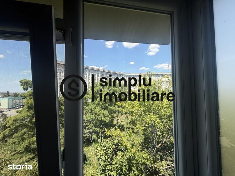 Apartament cu 4 camere decomandat în 1 Mai