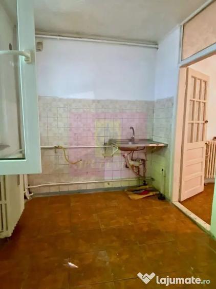 Apartament cu 2 camere decomandat în Apusului
