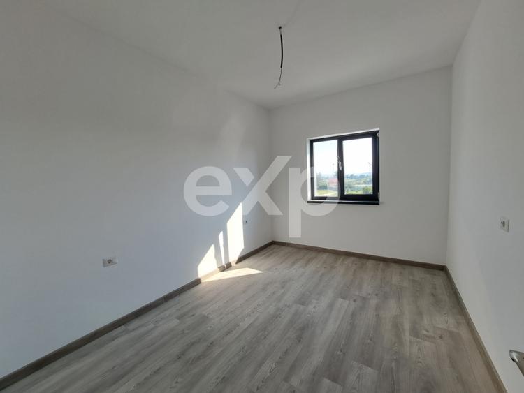 Apartament cu 2 camere decomandat, mobilat în Trivale