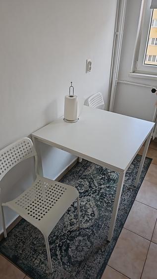 Apartament cu 2 camere semidecomandat în Colentina