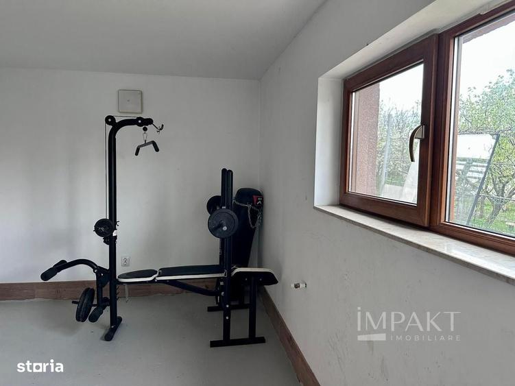 Casă cu 4 camere decomandat cu Teren 1000 Mp în Iris