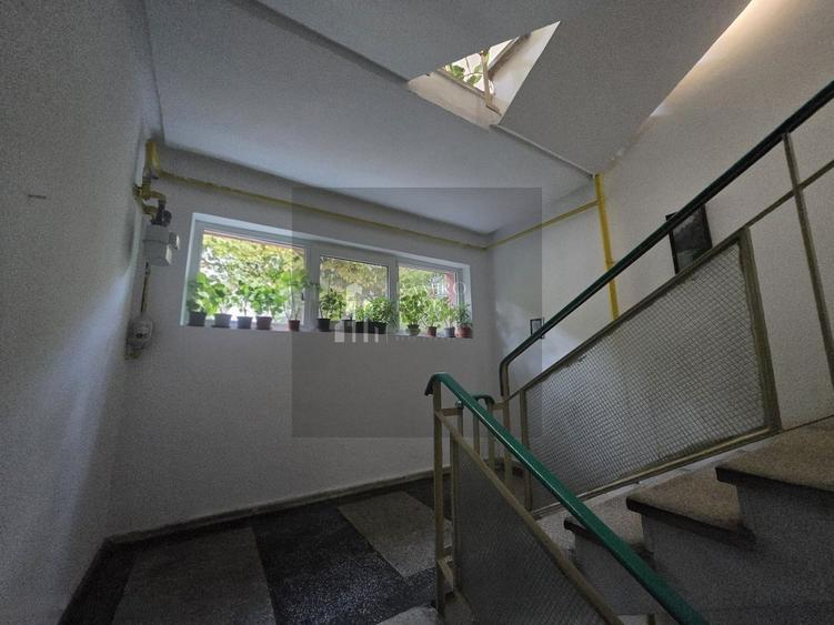 Apartament cu 3 camere decomandat, mobilat în Rahova