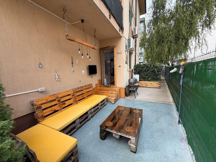 Apartament cu 3 camere decomandat, mobilat în Fundeni