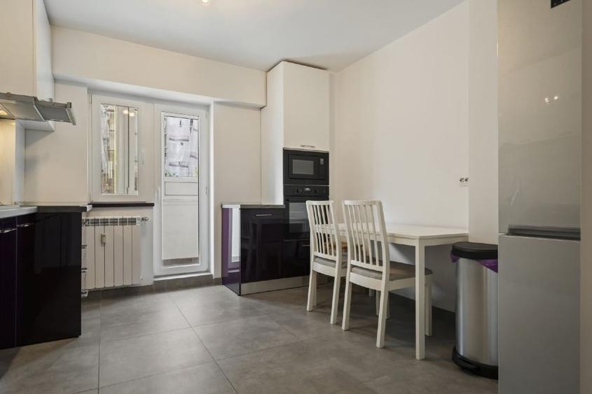 Apartament cu 2 camere decomandat, mobilat în Calea Călărașilor