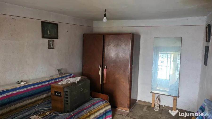 Casă cu 4 camere cu Teren 600 Mp în Central