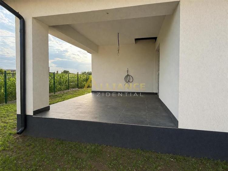 Casă individuală cu 3 camere cu Teren 350 Mp în Berceni