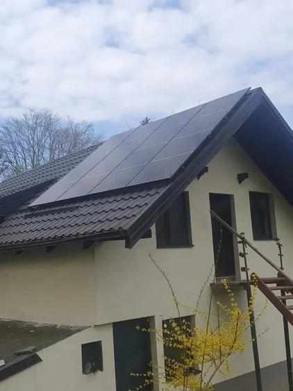 Casă cu 4 camere cu Teren 800 Mp în Central